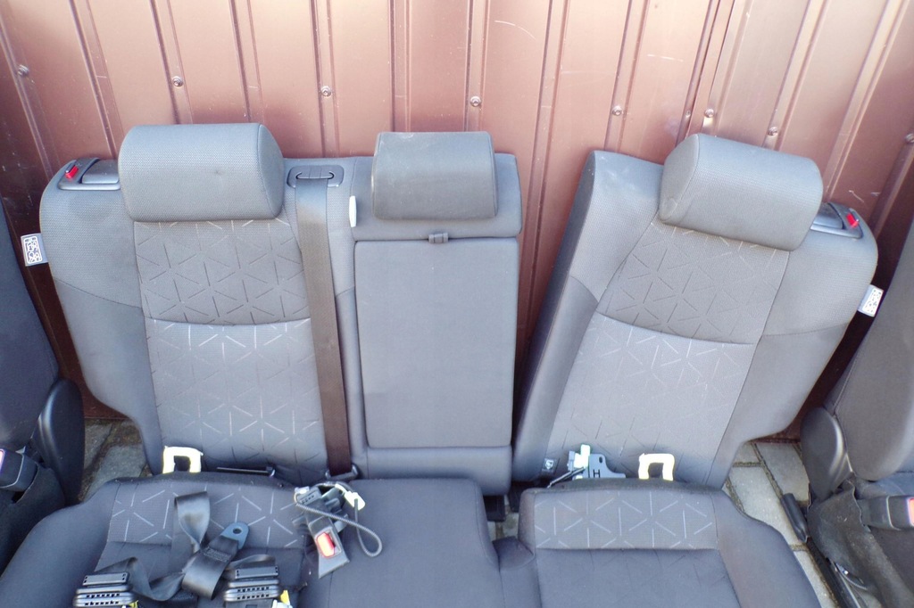 фото №16, Сиденья заднее сиденье обшивки toyota rav4 гибрид 2019-