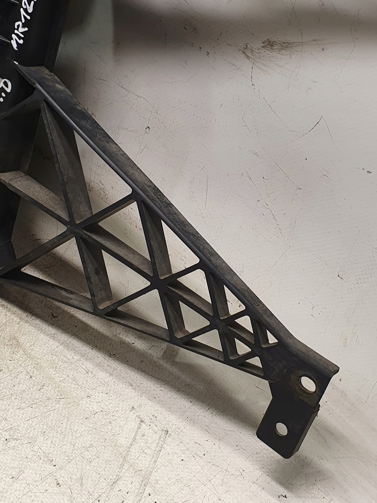 фото №9, Вентилятор радиатора корпус оригинальный номер 1j0121207d audi a3 8l 1.8 125km 97r.