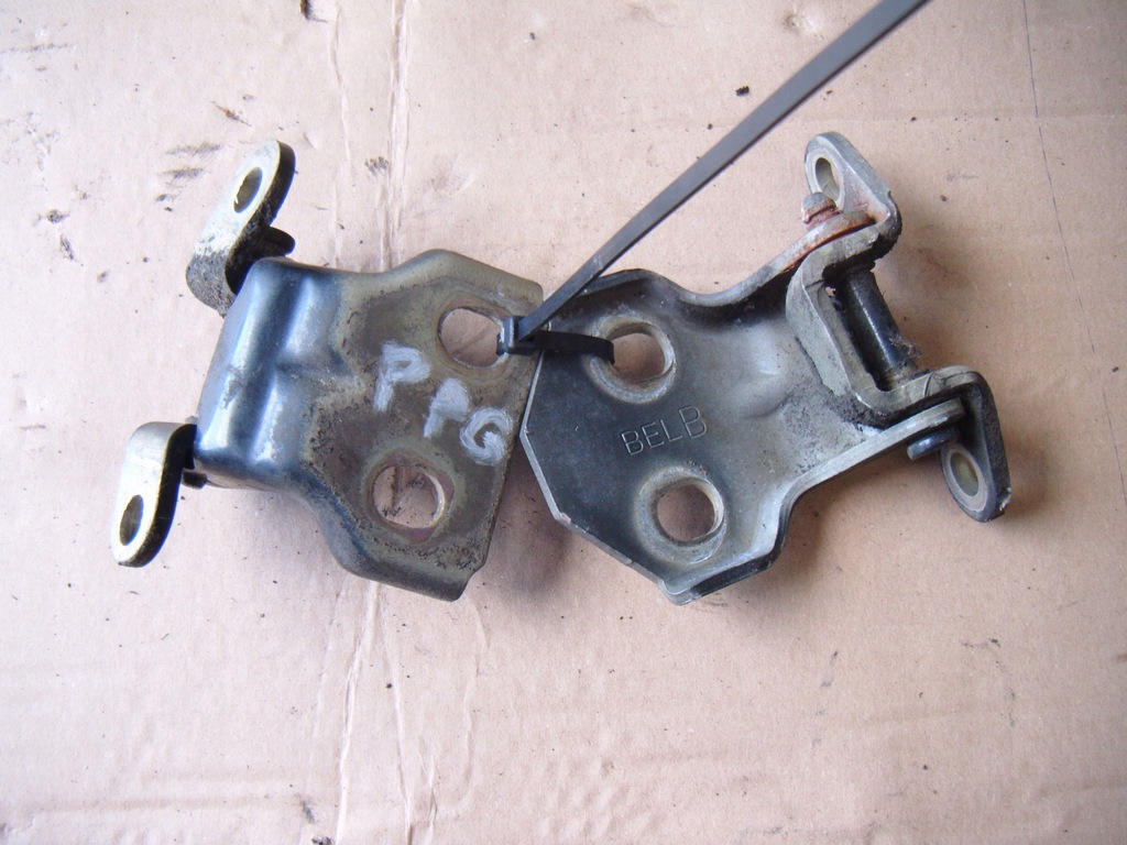 фото №1, Opel frontera b sport 3d петли дверь правый перед