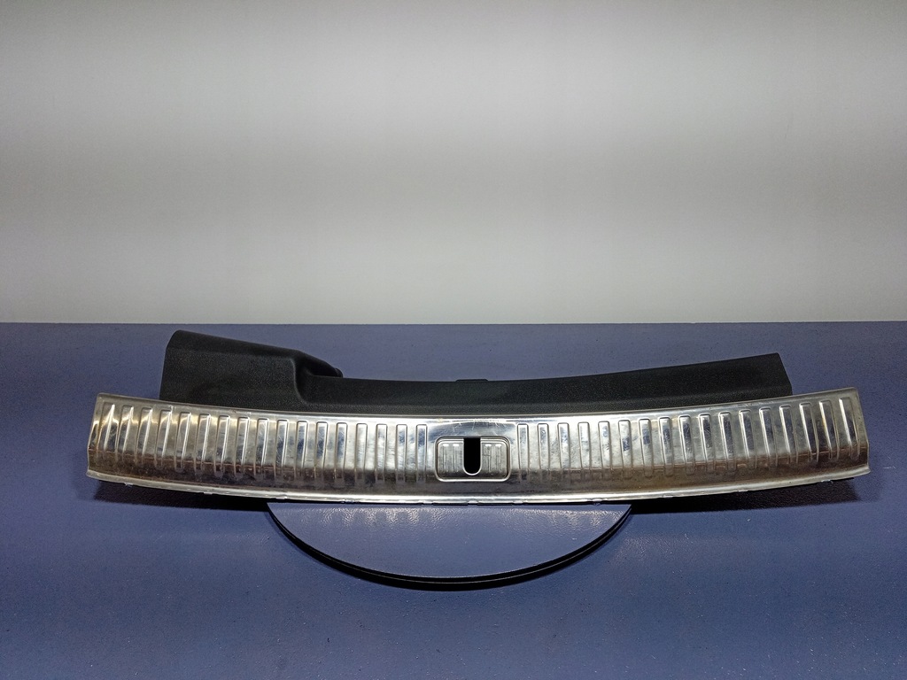 фото №1, Audi rsq8 q8 4m защита пластиковая салона 4m8864483a