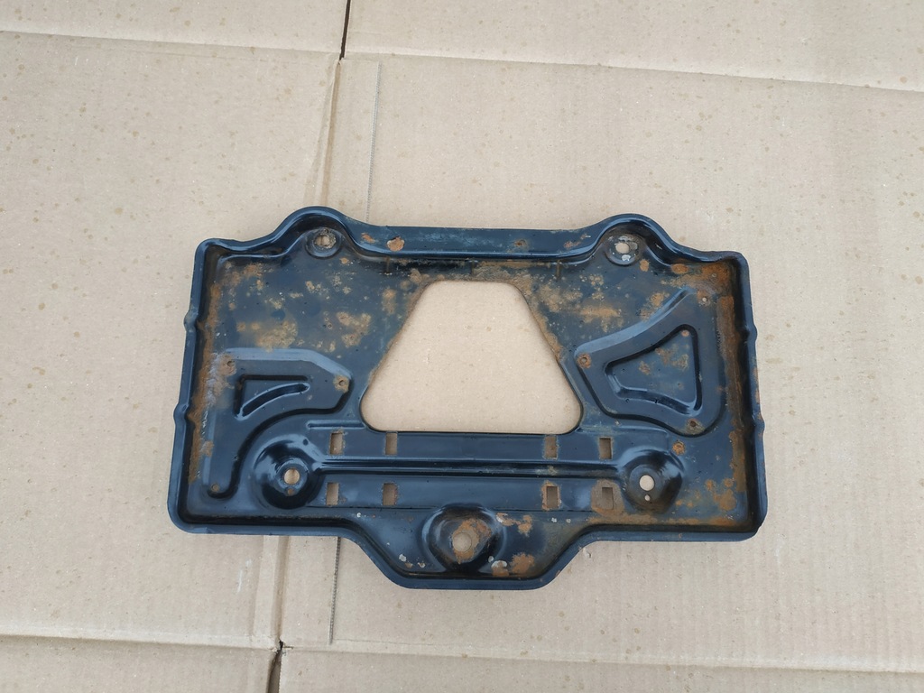 фото №1, Основание аккумулятор mercedes 124 w124