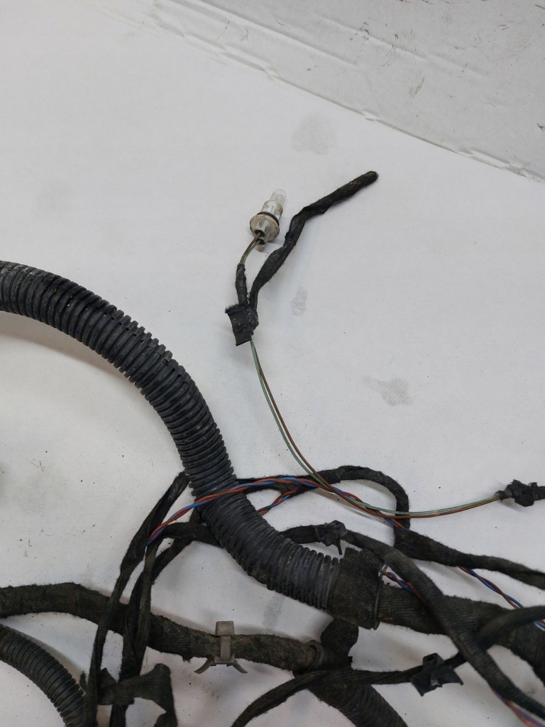 Електропроводка відсік двигуна opel astra iii 13224917 cb8 Доставка