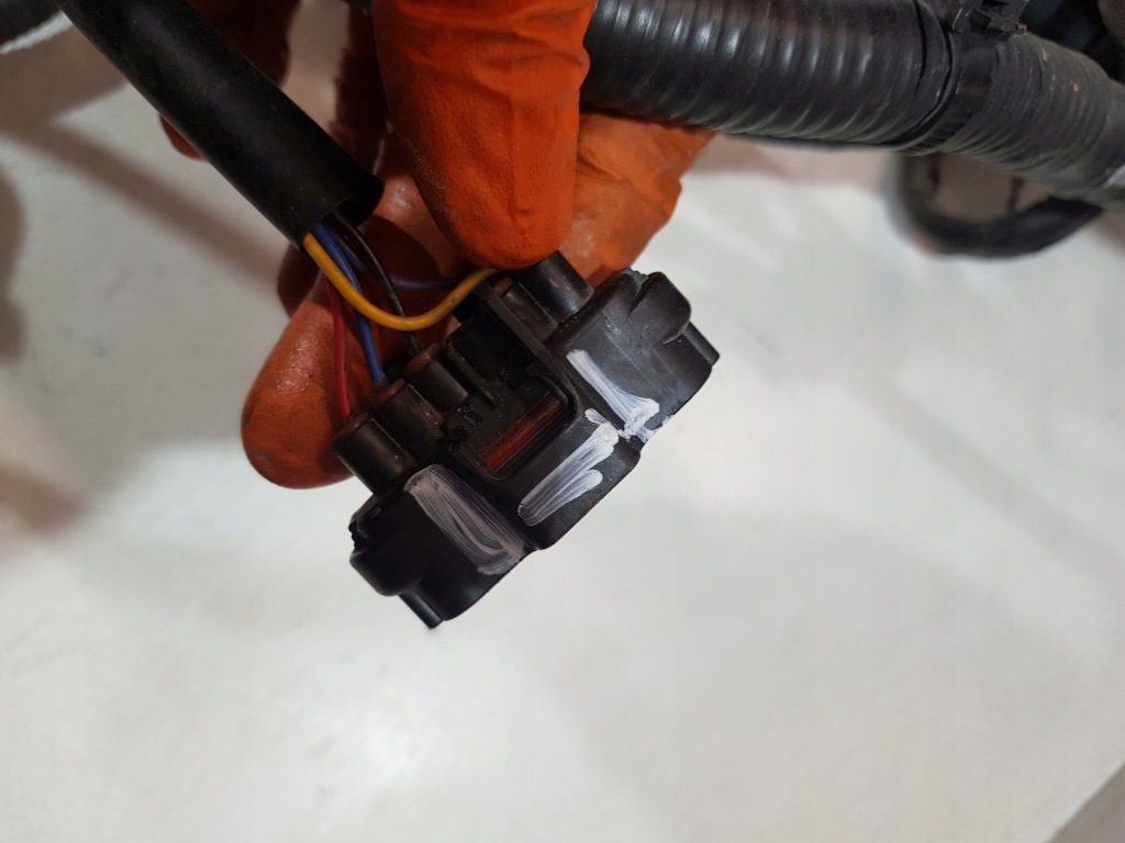 фото №15, Жгут электропроводка 82121-05b90 toyota avensis t27 verso rav 4 2.0d 1ad-ftv