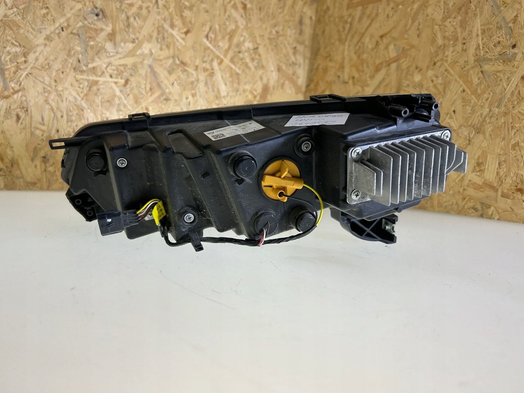 фото №11, Dacia spring 2022 лампи передні