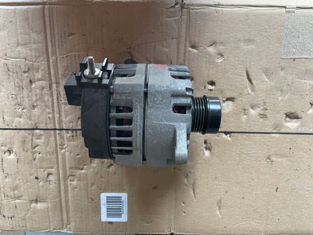 Купить Mercedes w177 w247 a35 amg генератор a0009068206