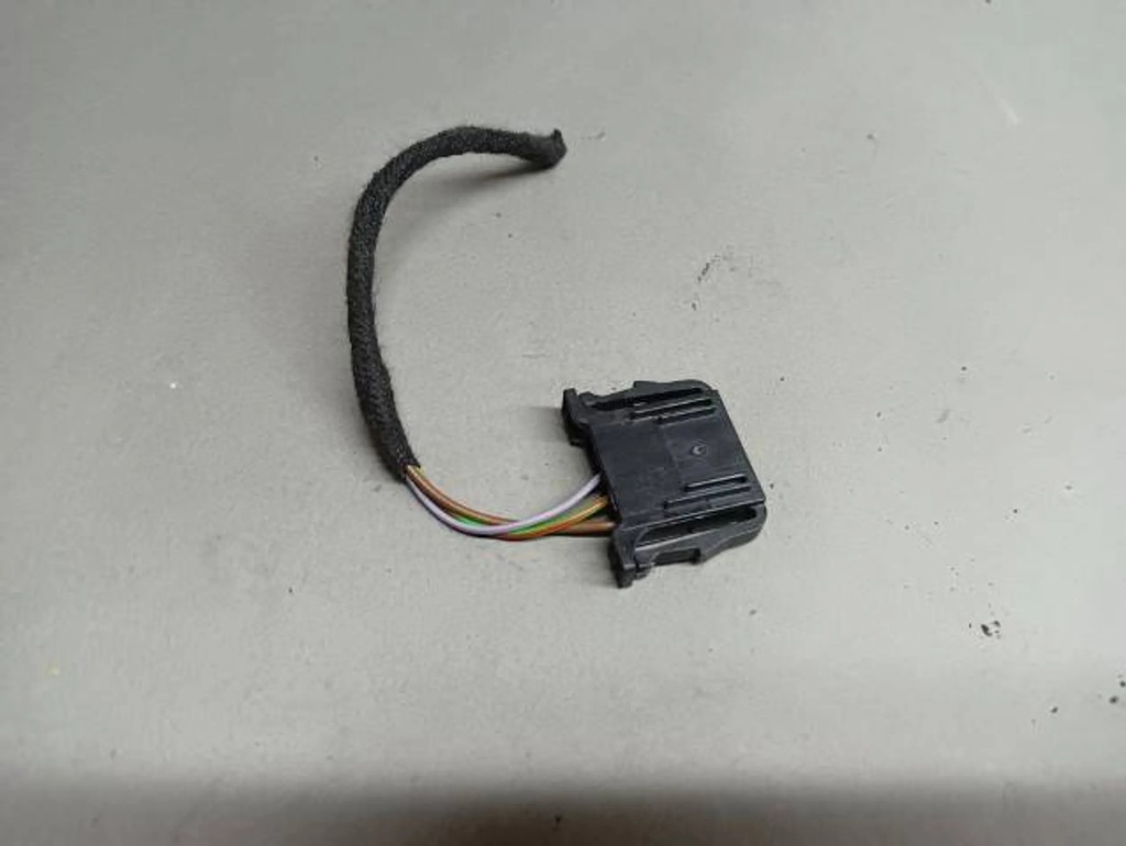 фото №1, Штекер шланг лампы крышки багажника audi a1 8x