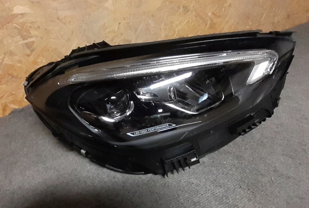 фото №1, Mercedes a2069068204 w206 c klasa лампа перед правая led performance orygina