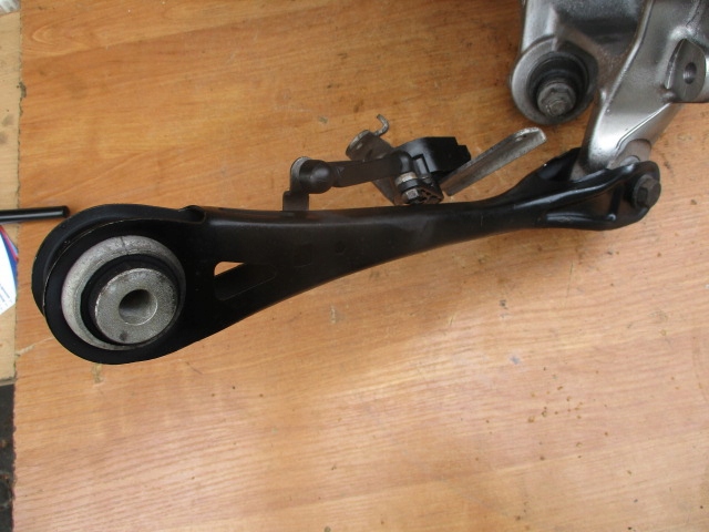 фото №10, Bmw 5 g30 g31 поворотный кулак задняя левая 6866337 рычаг