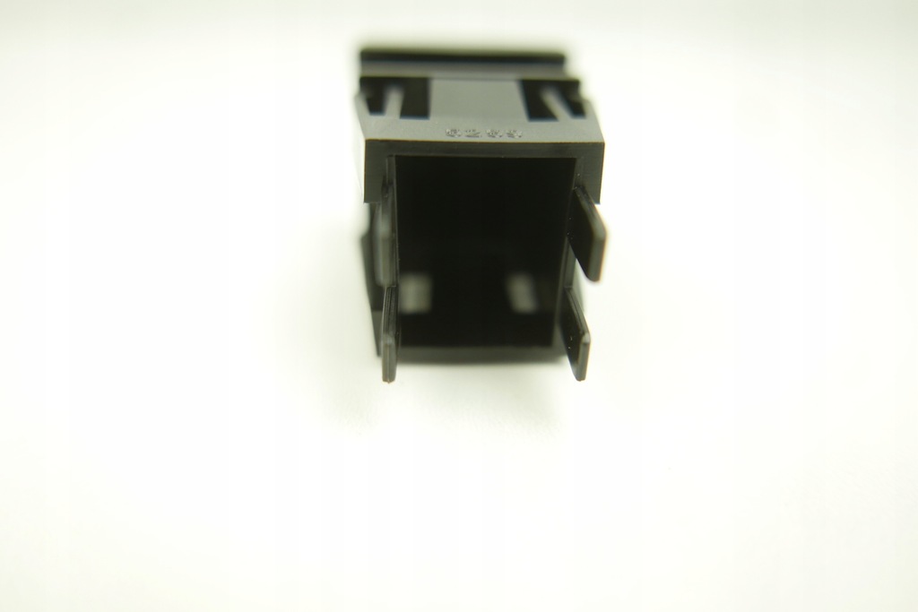 фото №5, Кнопка заглушка citroen saxo - 6552ac