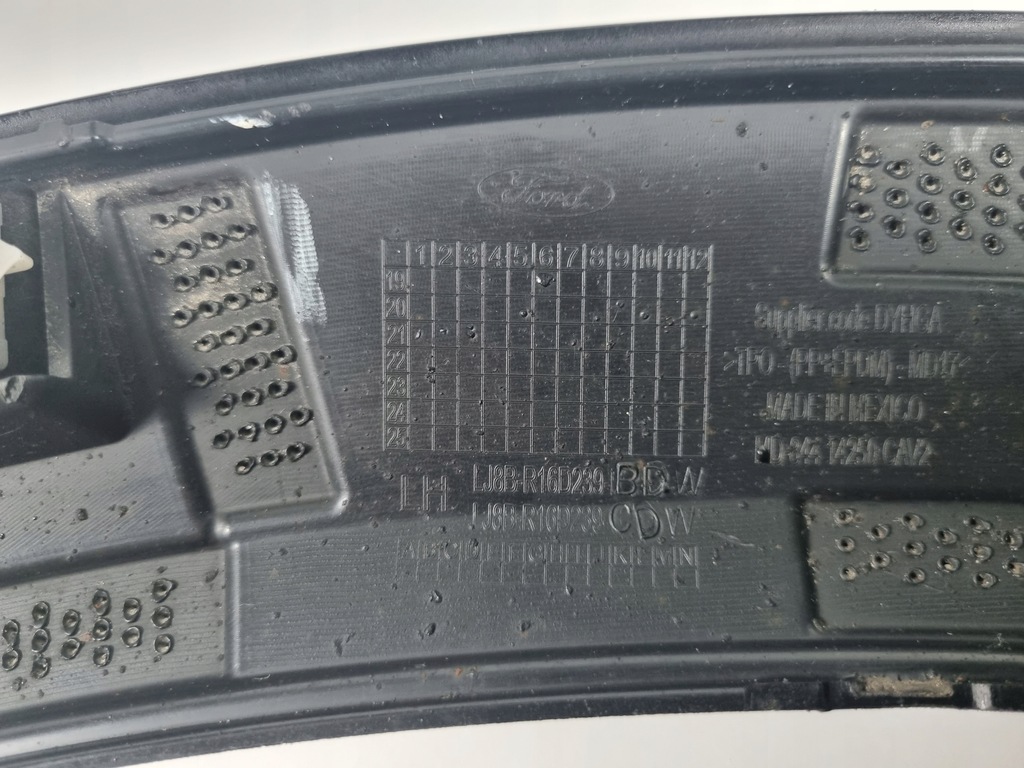 фото №11, Ford mustang mach e молдинг накладка крыла перед левая ljsb-r16d239