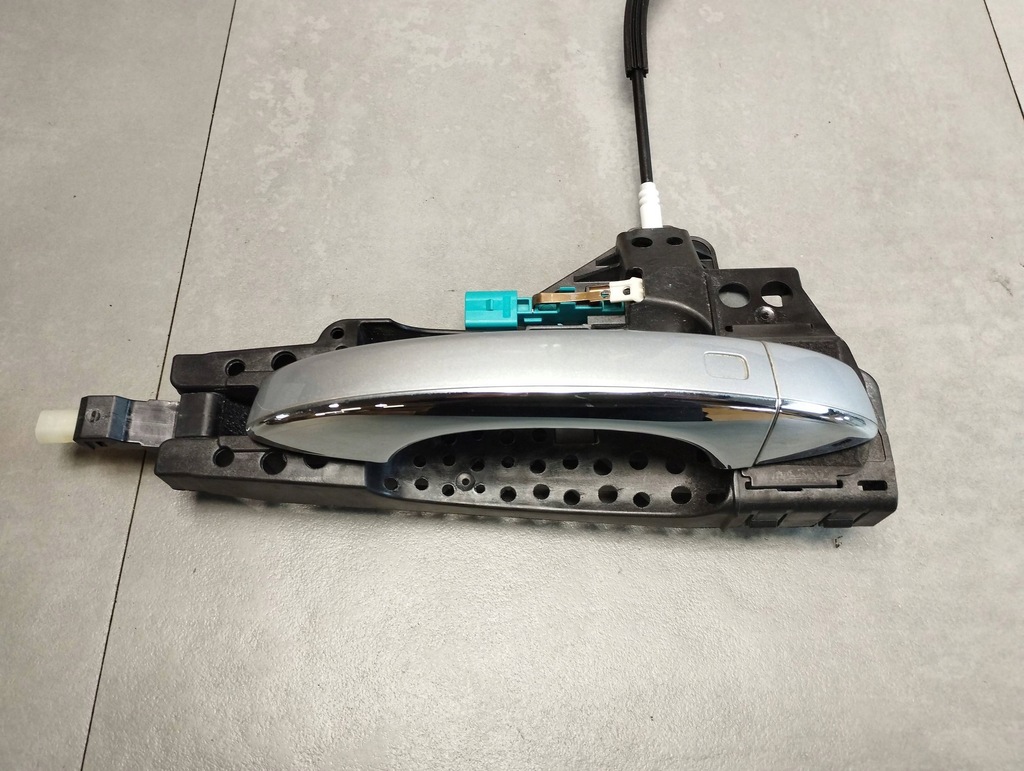 фото №1, Audi a7 4g 2016 ручка права перед kessy хром led lz7g