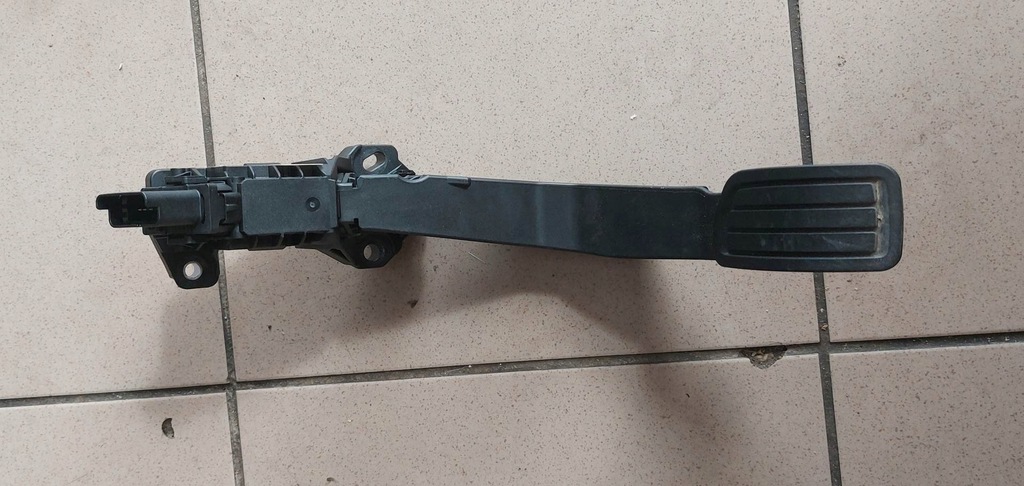 фото №1, Педаль газа peugeot 208 ii 9837891880