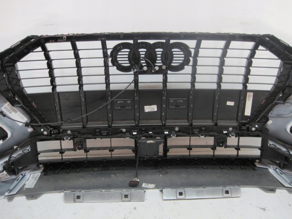 Бампер audi q3 83a 22r камера 6 pdc передній Ціна