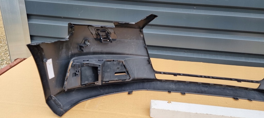 Audi a4 b9 8w0 бампер перед оригінал h097 Доставка