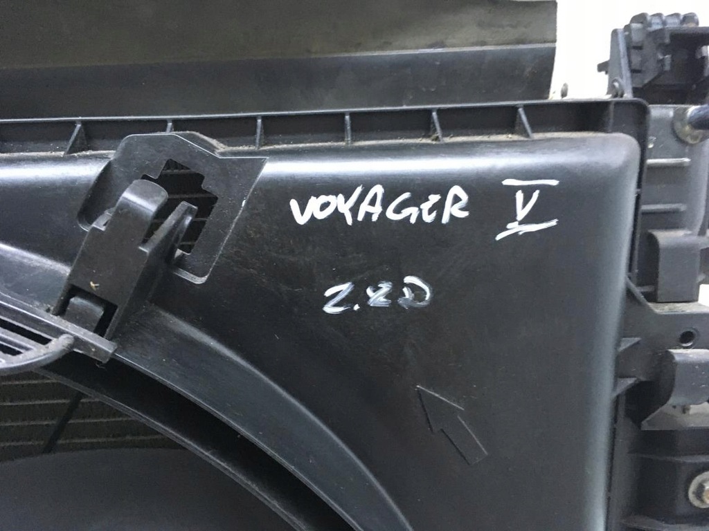 фото №7, Pas передній радіатор chrysler voyager v 2.8 crdi