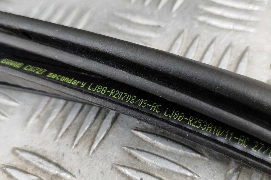 фото №6, Ford usa mustang mach-e задня права прокладка двері гумовий lj8b-r20708-ac 2