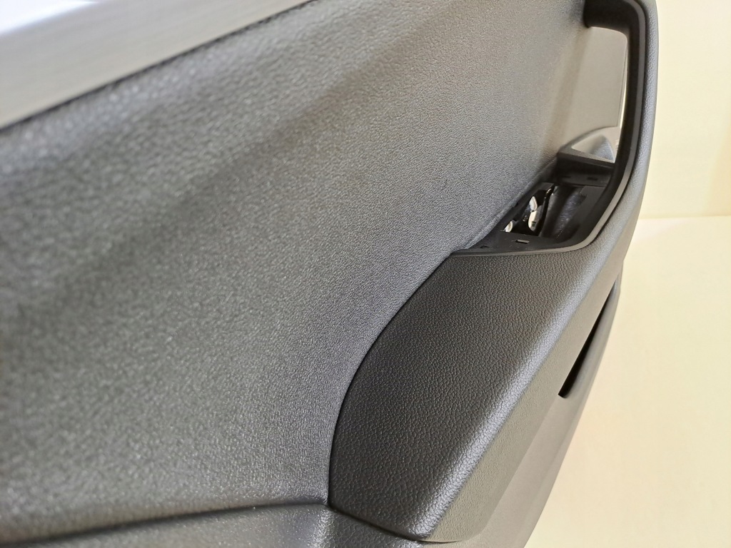 фото №8, Обшивка обивка дверь левый задняя canton кожа skoda superb 3 iii 19r kombi