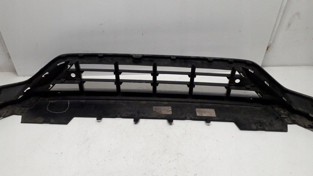 Volvo xc90 14- r-design накладка решётка бампера Киев