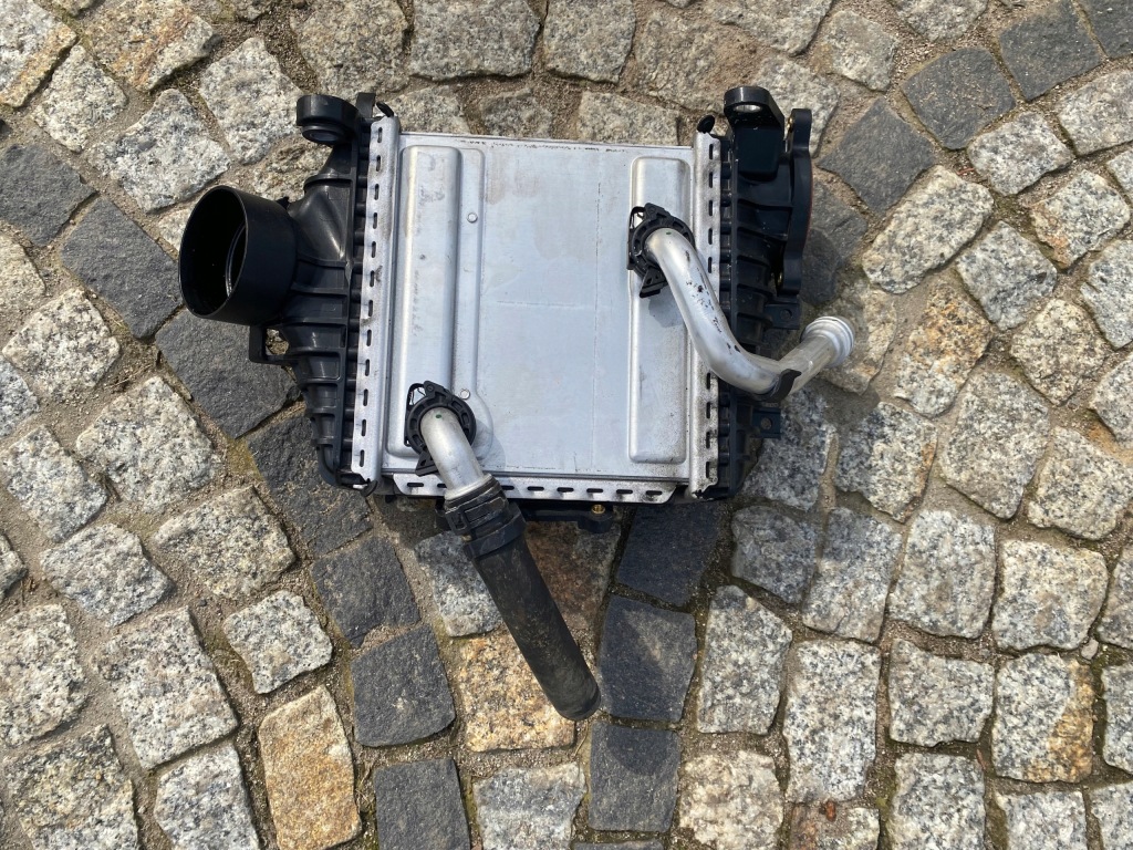 Купити Mercedes 213 радіатор інтеркулер 6540906100 оригінал