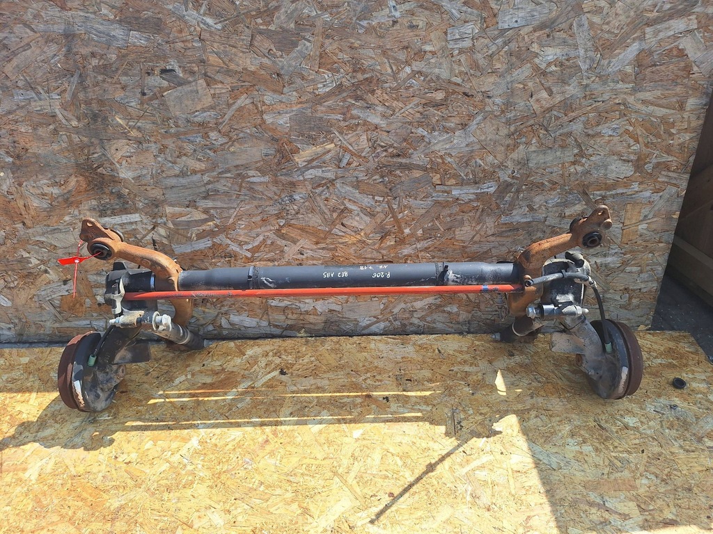 фото №1, Oś задняя peugeot 206 hb bez abs