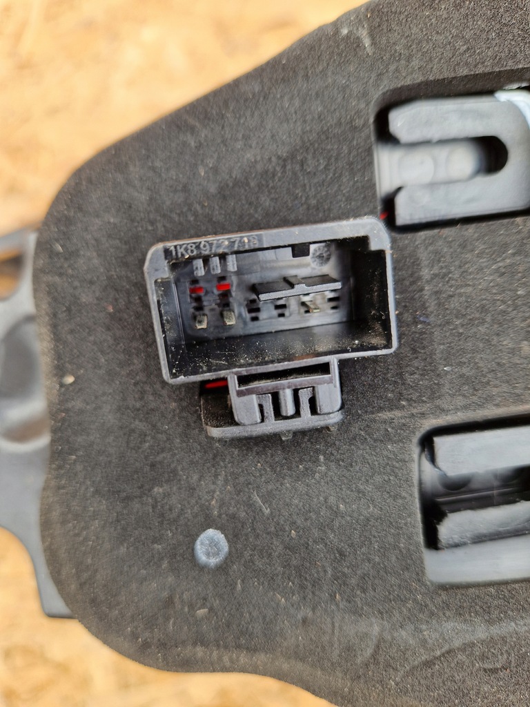 фото №10, Vw id4 id.4 накладка крышки задняя задняя 11a945093