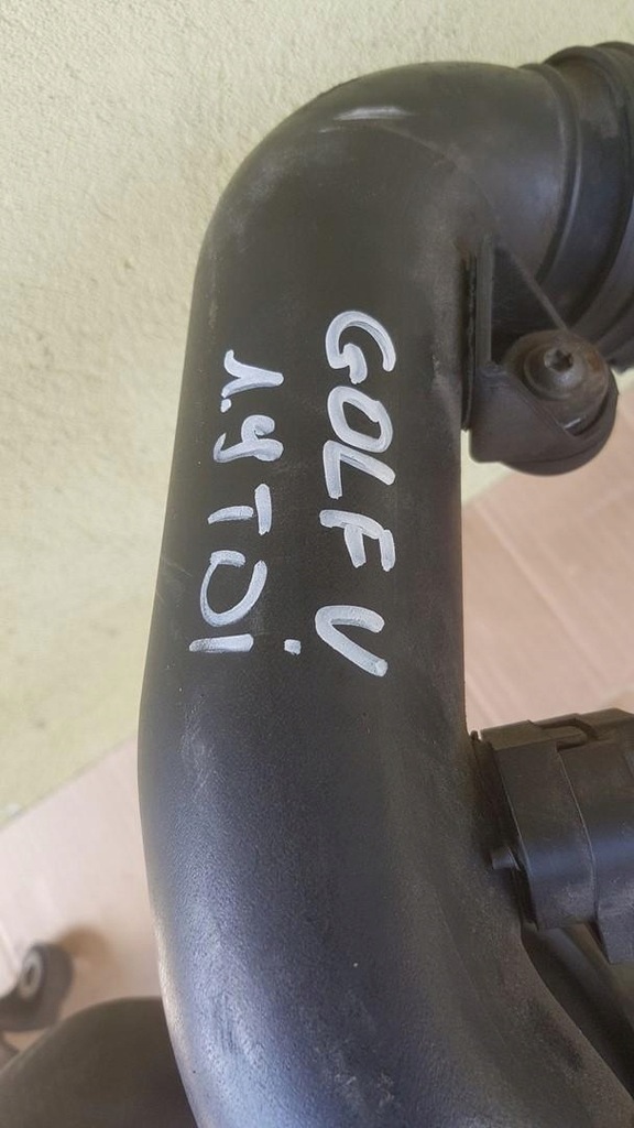 фото №7, Шланг интеркулер 1.9tdi vw golf v 1k0145762