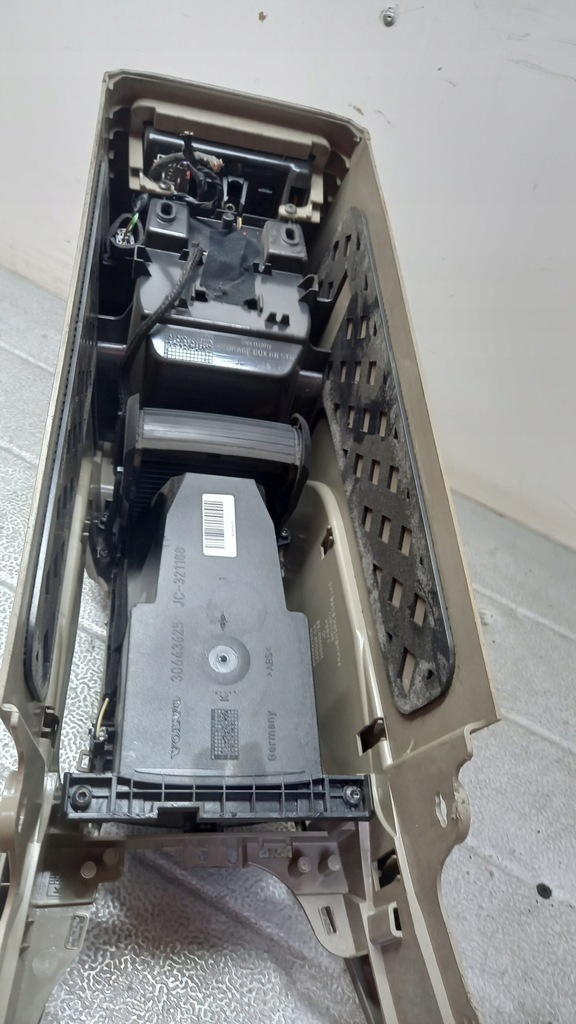 фото №7, Подлокотник volvo s60