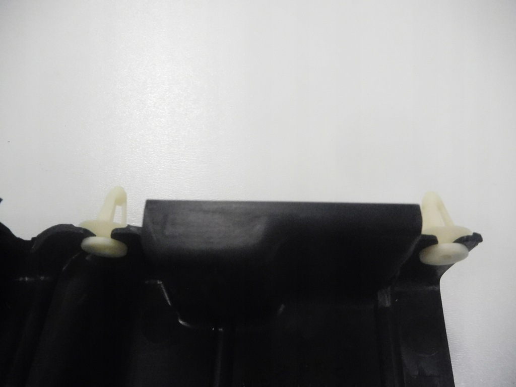 фото №7, Направляющая воздуха правая mitsubishi lancer оригинальный номер mr960364