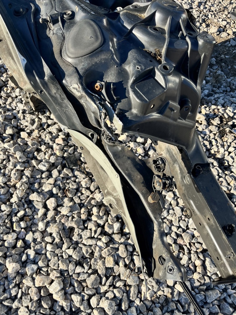 фото №3, Четверть перед порог правая audi a6 c7 10- lx7u