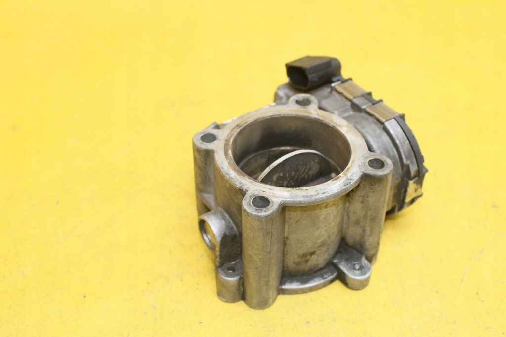 фото №1, Дроссельная заслонка cls w219 3.0 cdi a6420900070