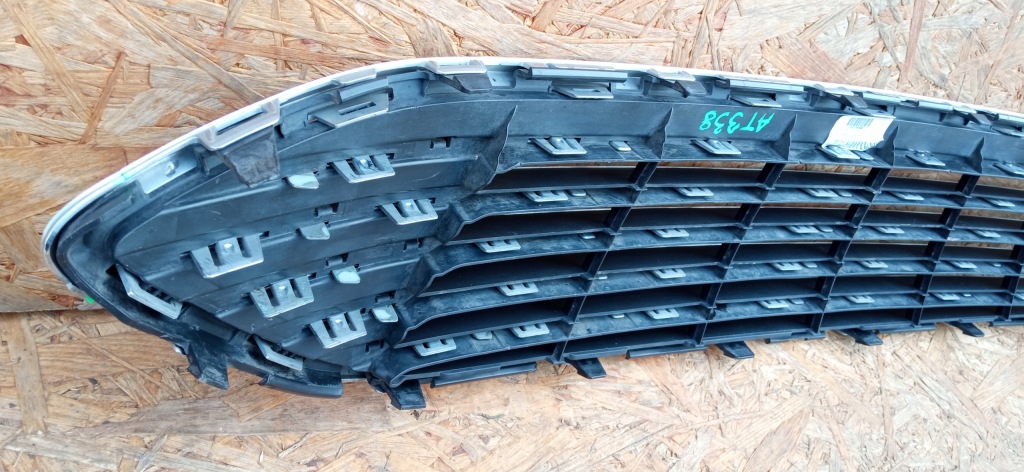 Ford focus mk3 рестайлінг  14- решітка  решітка радіатора бампера передній f1eb-8c436-a Доставка
