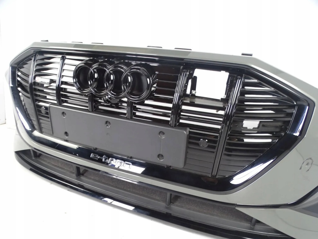 фото №7, Бампер перед передний audi e-tron 4ke s-line