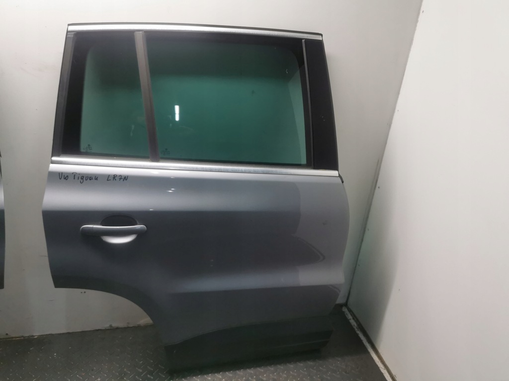 фото №6, Дверь правый задняя vw tiguan 5n оригинальный номер lr7n 08-16