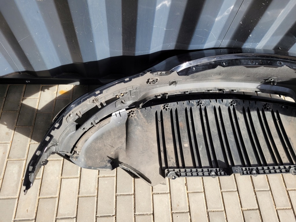Бампер перед передний tesla model y 1540101-05-b плита Киев