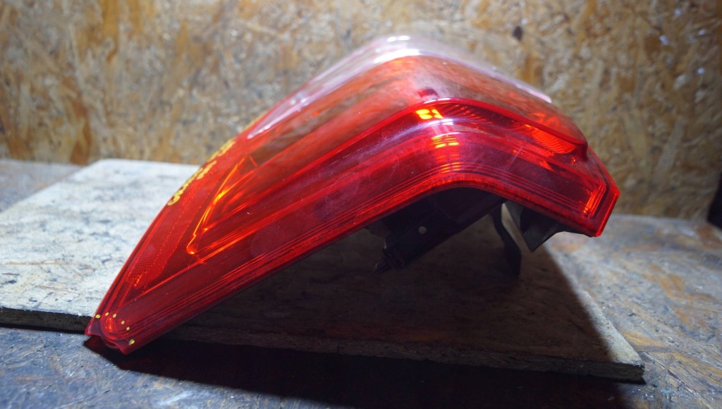 фото №11, Suzuki grand vitara mk2 ii lift лампа правий задня uk s2564