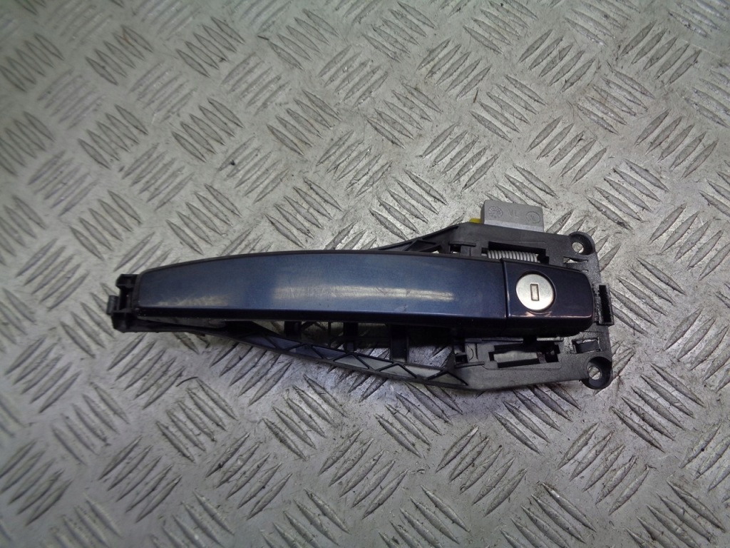 Купить Ручка левая передняя наружная opel zafira b z168