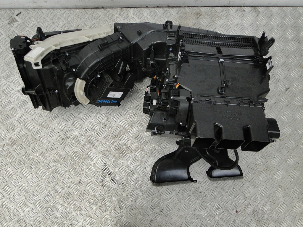 фото №11, Audi q5 80b 80a отопитель 80b816005 4m1820021c mahle