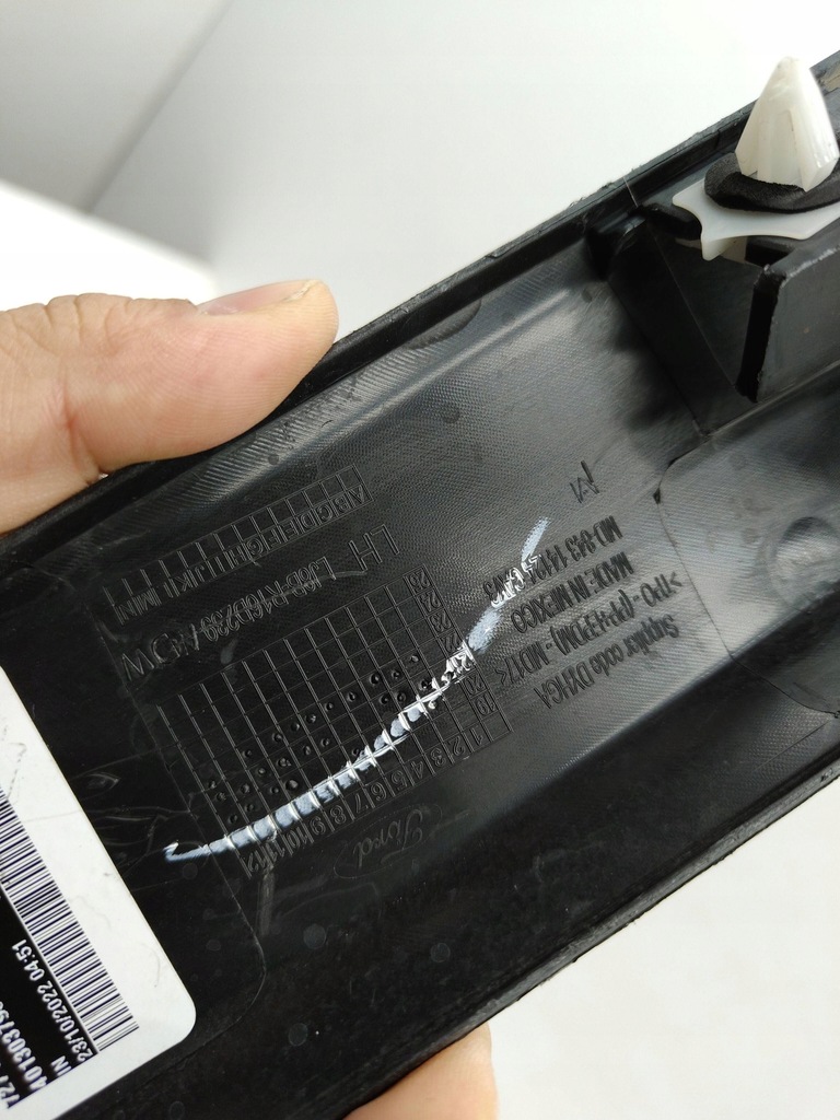 фото №14, Ford mustang mach-e молдинг накладка крыла левый перед lj8b-r16d239-a