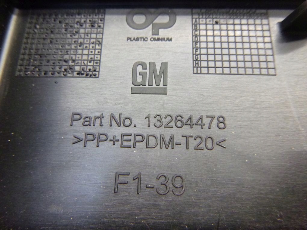 фото №9, Направляющая бампера перед 13264478 opel astra j