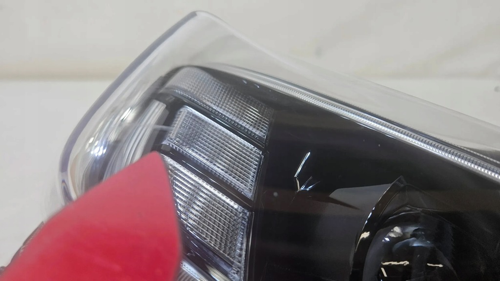 фото №8, Лампа перед передняя правая subaru xv crosstrek full led