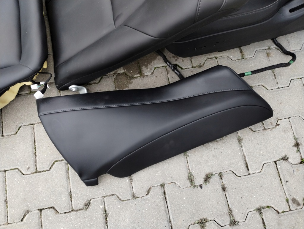 фото №12, Сиденья заднее сиденье tesla 3