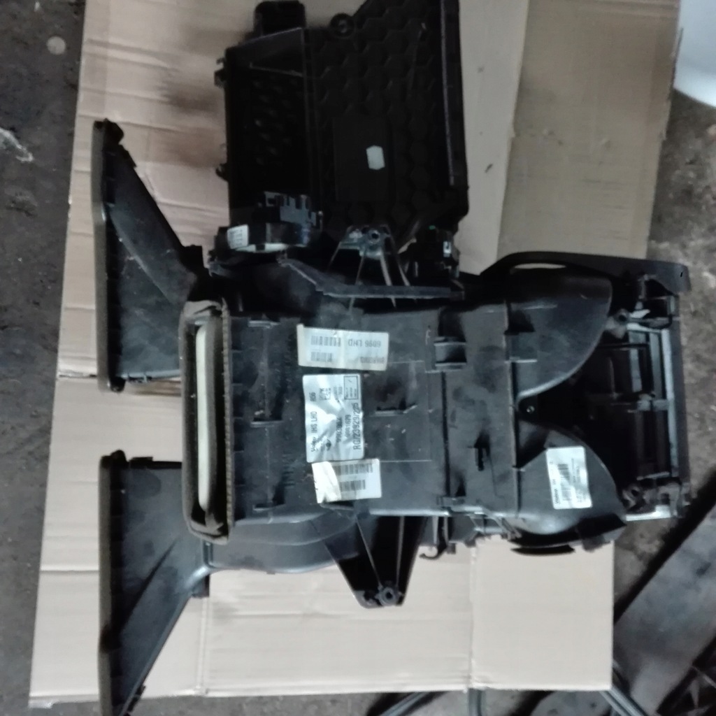 фото №1, Mini r56 r55 отопитель воздуходувка bez кондиционер europa