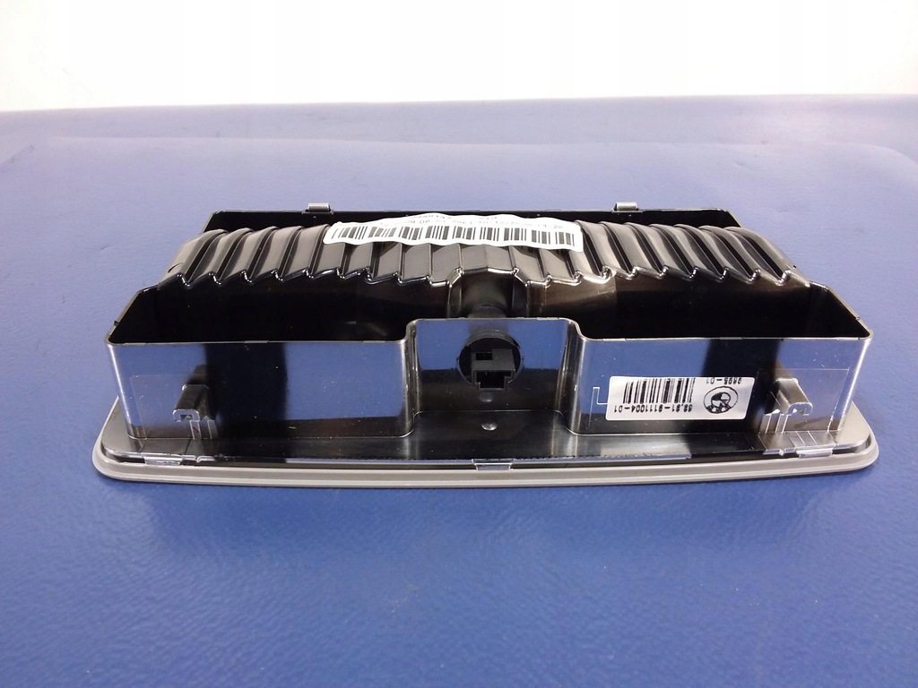 фото №4, Bmw x6 e71 лампа потолочный задняя 9111004