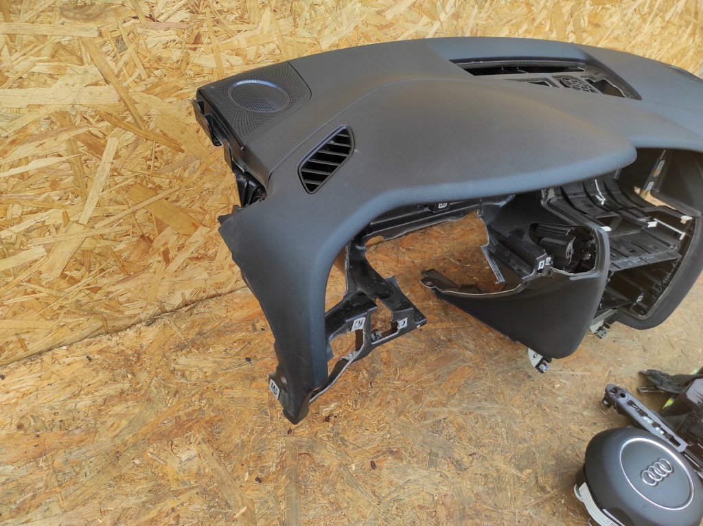 фото №6, Приборная панель панель  audi a5 lift 8t0 оригинал