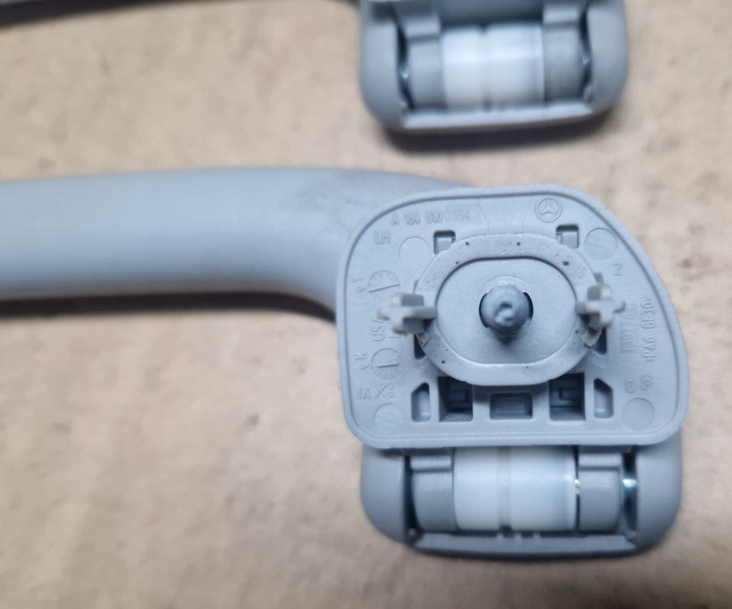 фото №4, Mercedes w164 w251 2006 rok ручки потолочный a1648100554 a1648100654