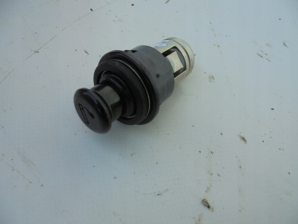 фото №1, Прикуриватель вкладыш прикуривателя honda crv ii cr-v