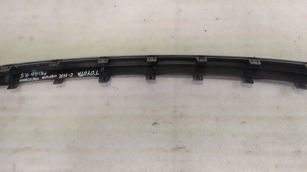 фото №12, Молдинг бампера перед toyota c-hr lift