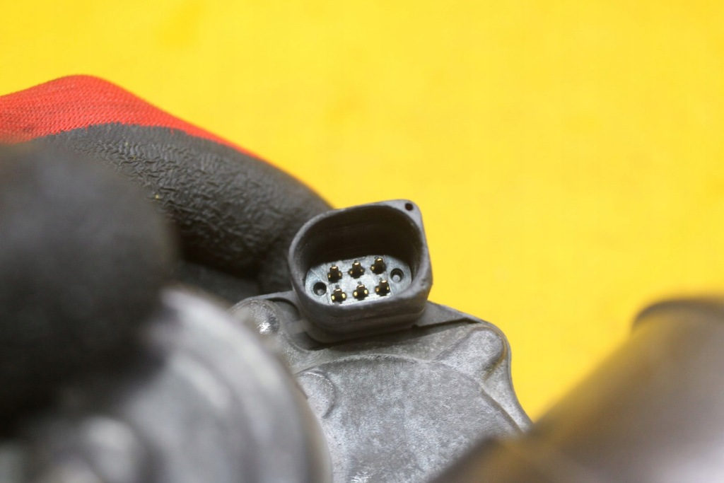 фото №7, Дросельна заслінка seat leon ii vw audi 1.8 tfsi bzb 06f133062g a2c53044094