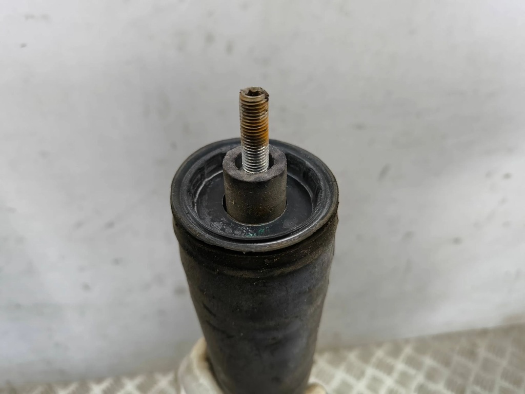 фото №8, Honda hr-v 2016 амортизатор задний