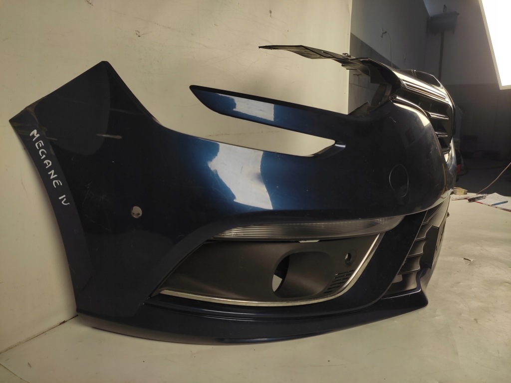 Renault megane iv бампер передний перед 2015- 2016- 6pdc Недорого